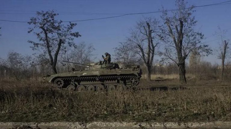 أزمة أوكرانيا.. حلول "غائبة" ودعم عسكري "يفجر" الأوضاع على الأرض
